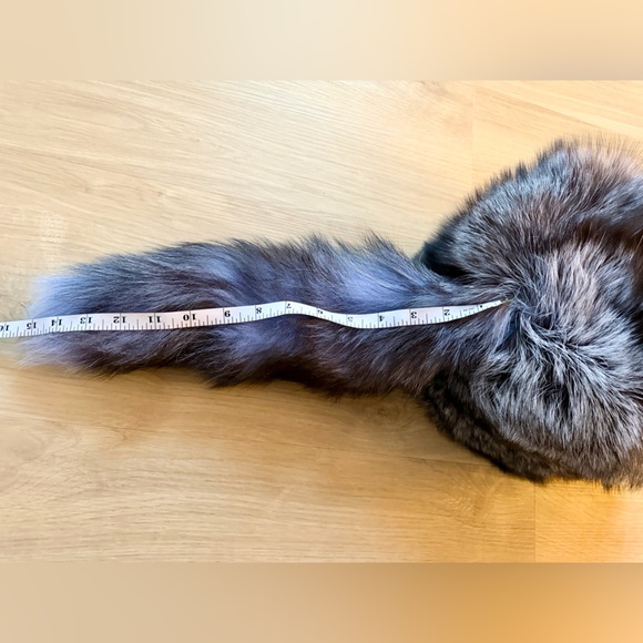 Genuine Dyed Silver Fox Real Fur Trapper Hat Ushanka Fur Hat - Unisex - Picture 8 of 10